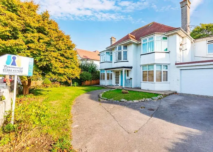 Bournecoast - Three Bedroom Boscombe Beach Apartment - Fm5374
