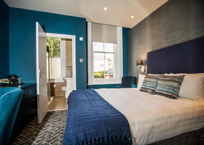No5 Durley Road - Contemporary Serviced Rooms And Suites