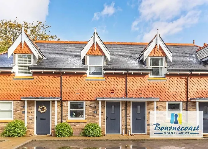 Bournecoast Modern Two Bed Terraced Home Hb9624