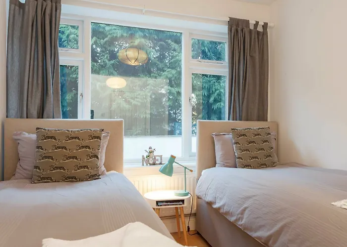 Dale House - Wanderlust Retreats