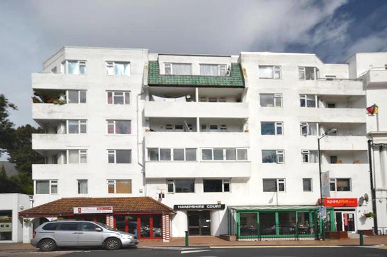 Apartment Hampshire Court