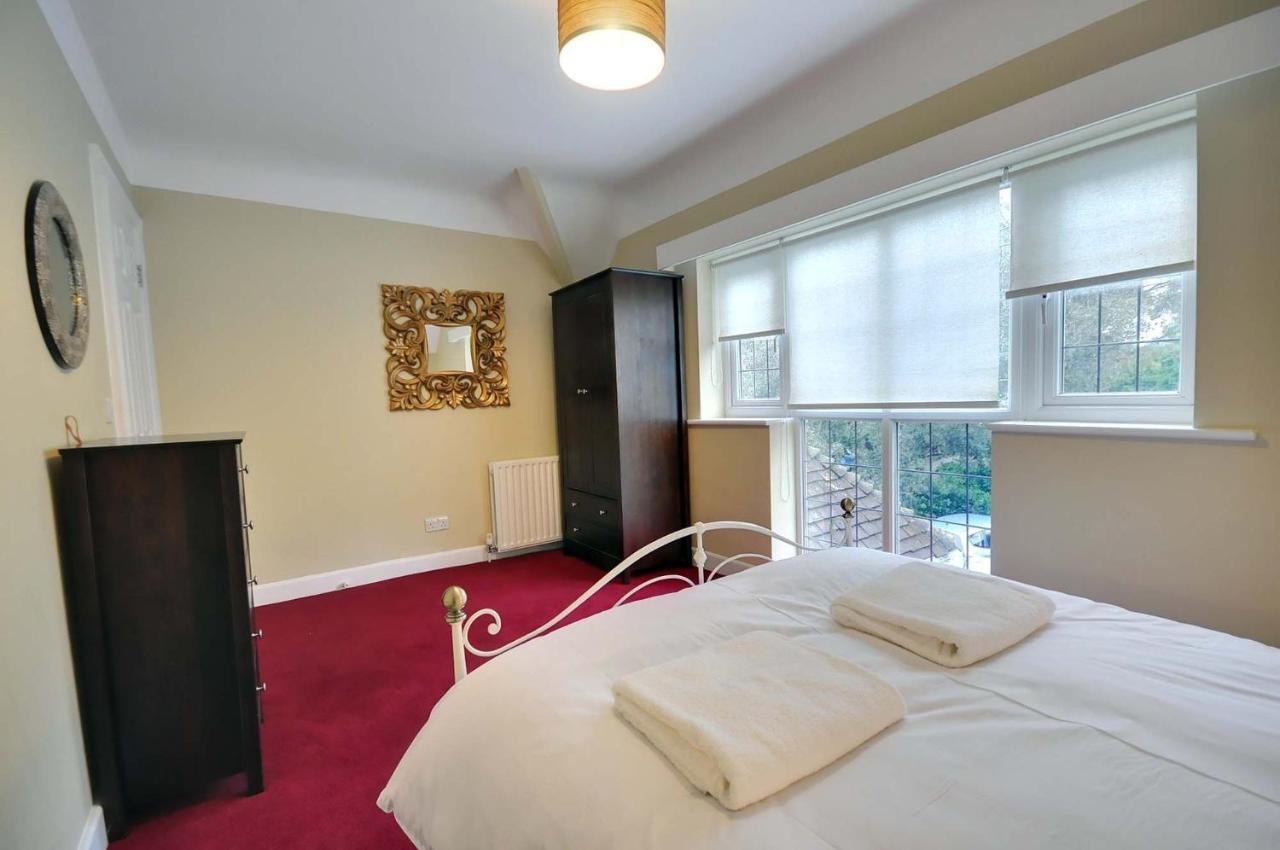 27a Durley Chine * Bournemouth
