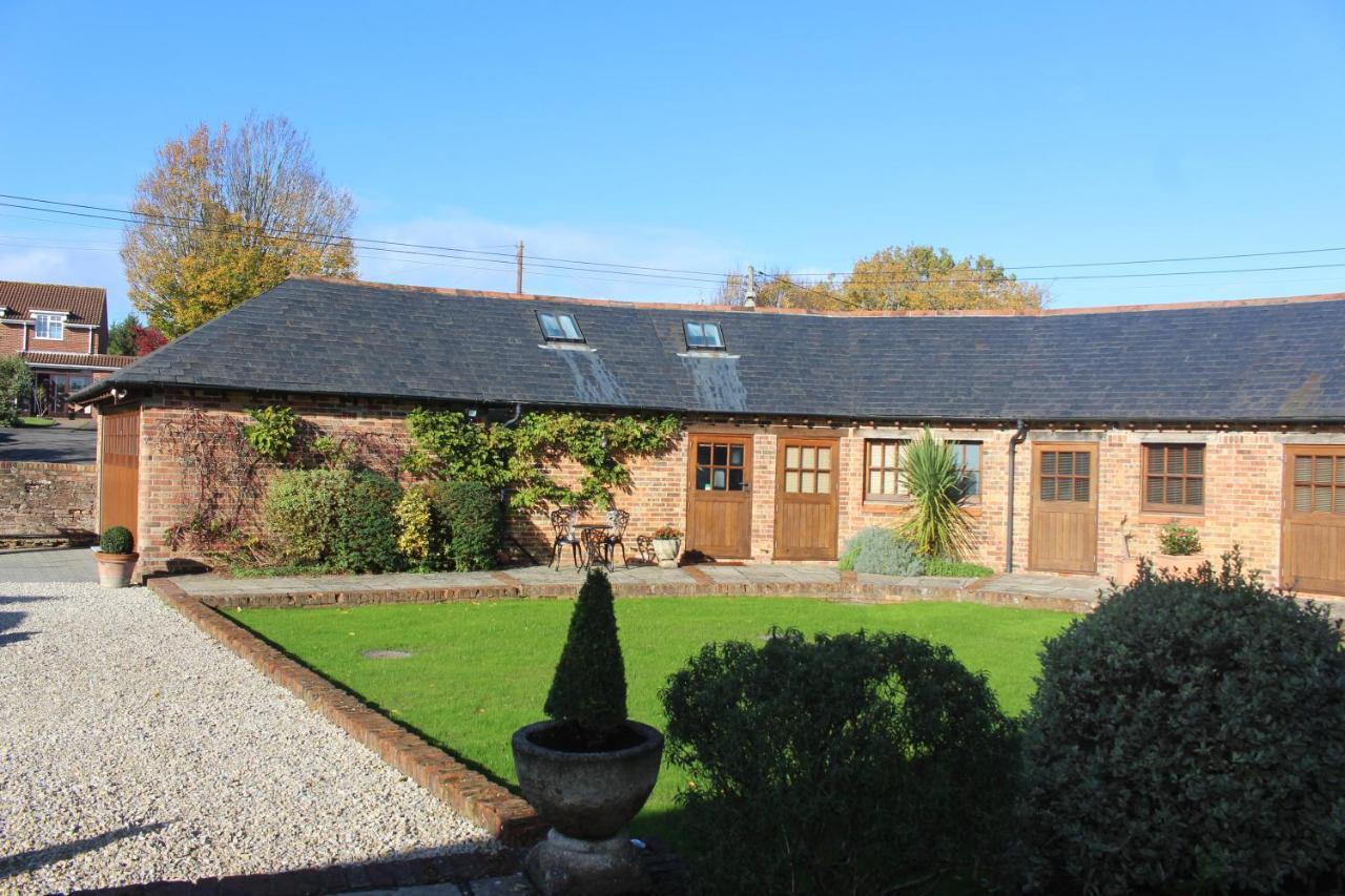 Holiday home Grade 2 Listed Barn On The Edge Of And The New Forest *