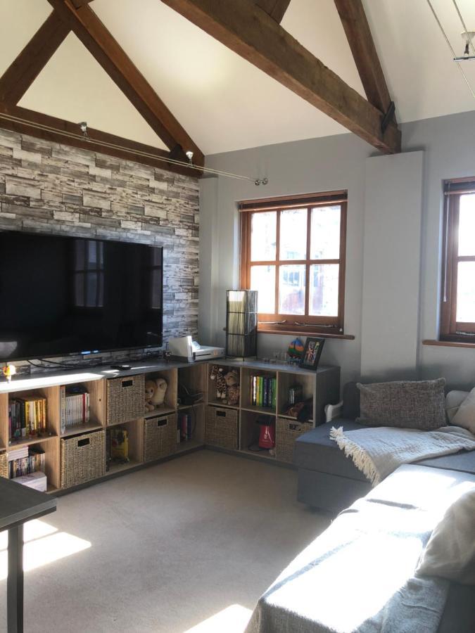 Grade 2 Listed Barn On The Edge Of And The New Forest * Bournemouth