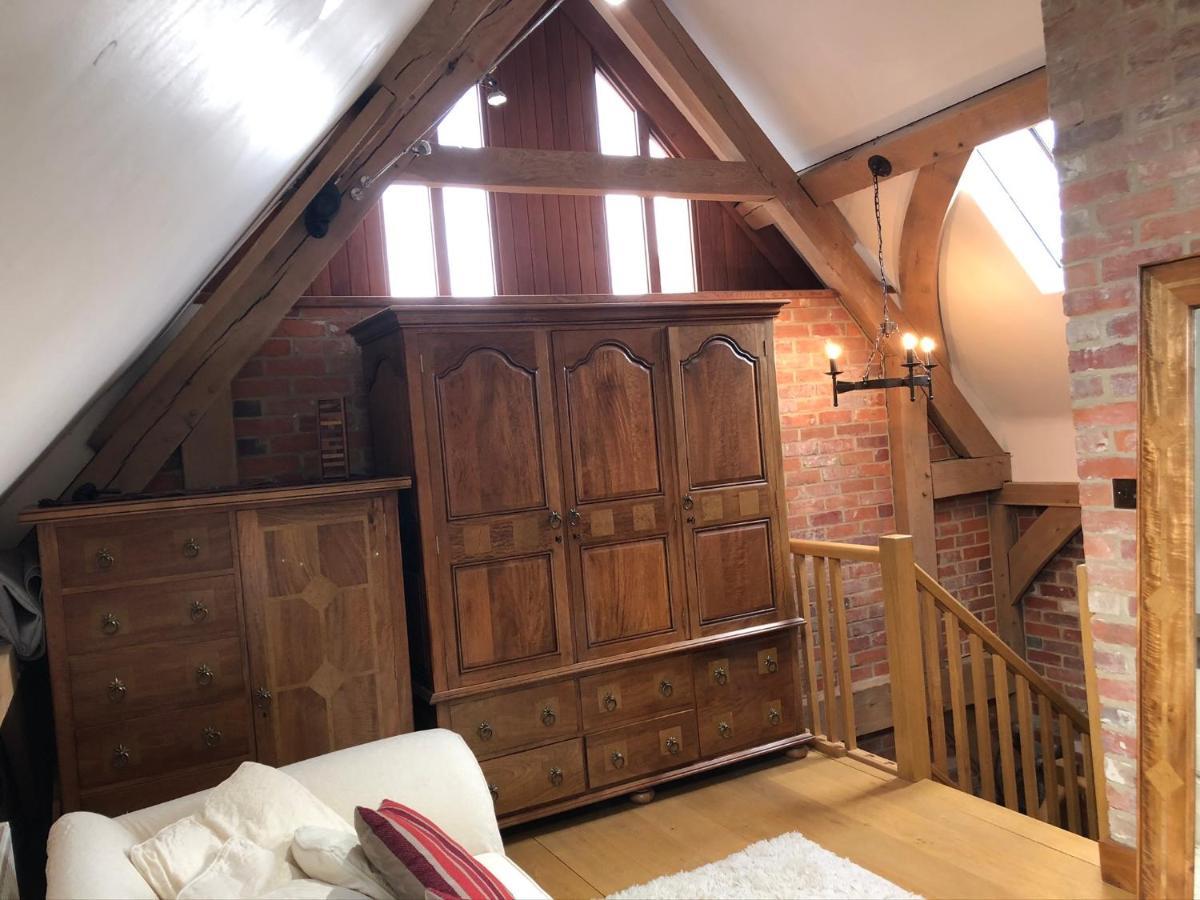 Grade 2 Listed Barn On The Edge Of And The New Forest