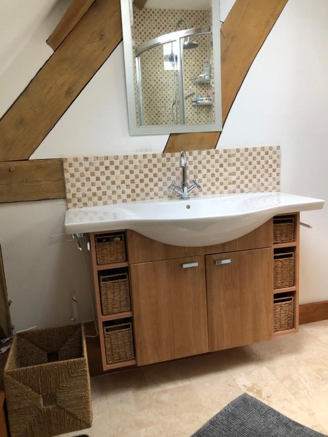 Grade 2 Listed Barn On The Edge Of And The New Forest Holiday home