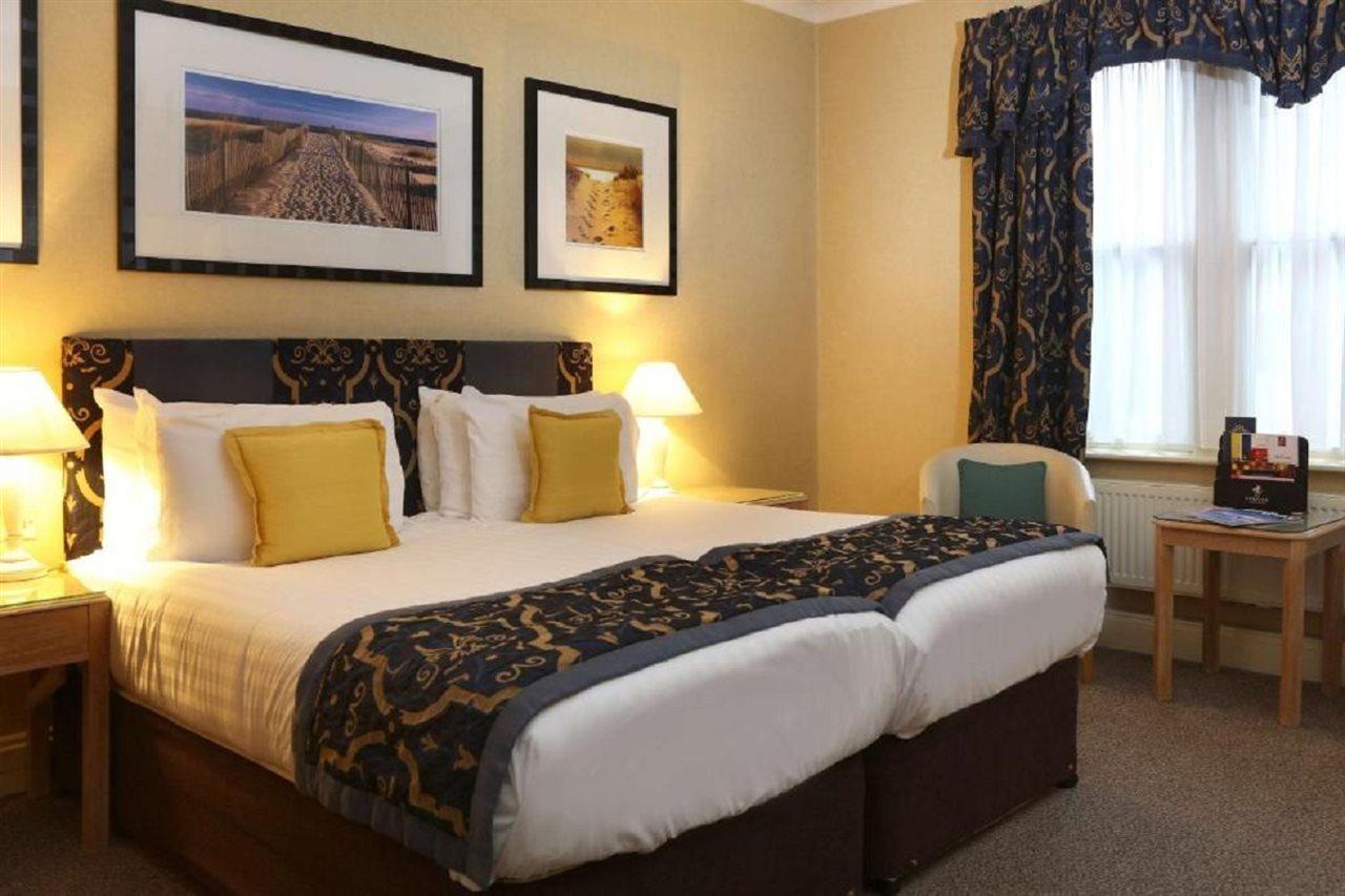 Norfolk Royale Hotel