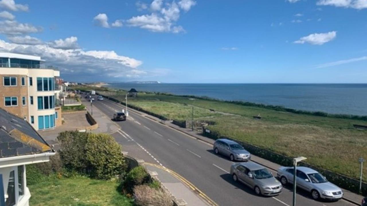Beachcliff Holiday home *