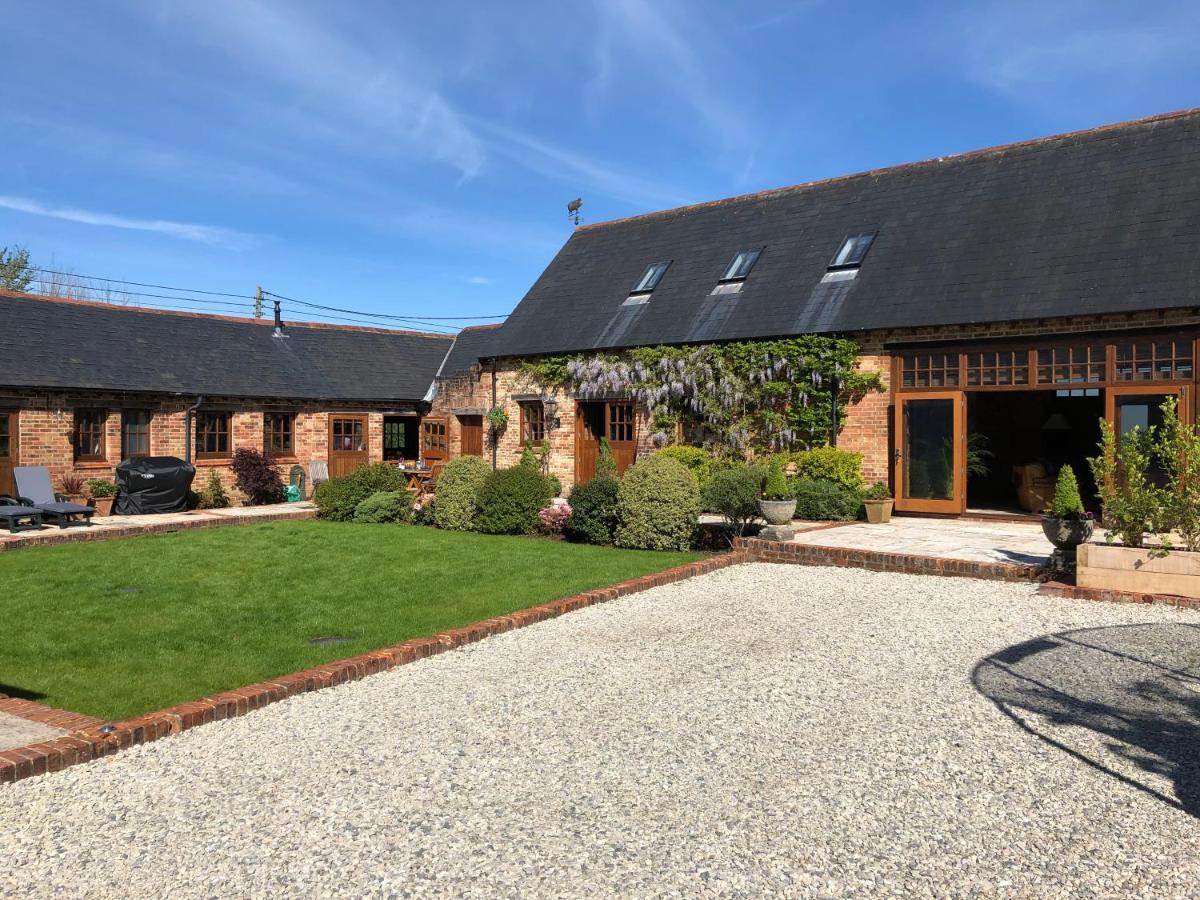 Holiday home Grade 2 Listed Barn On The Edge Of And The New Forest *