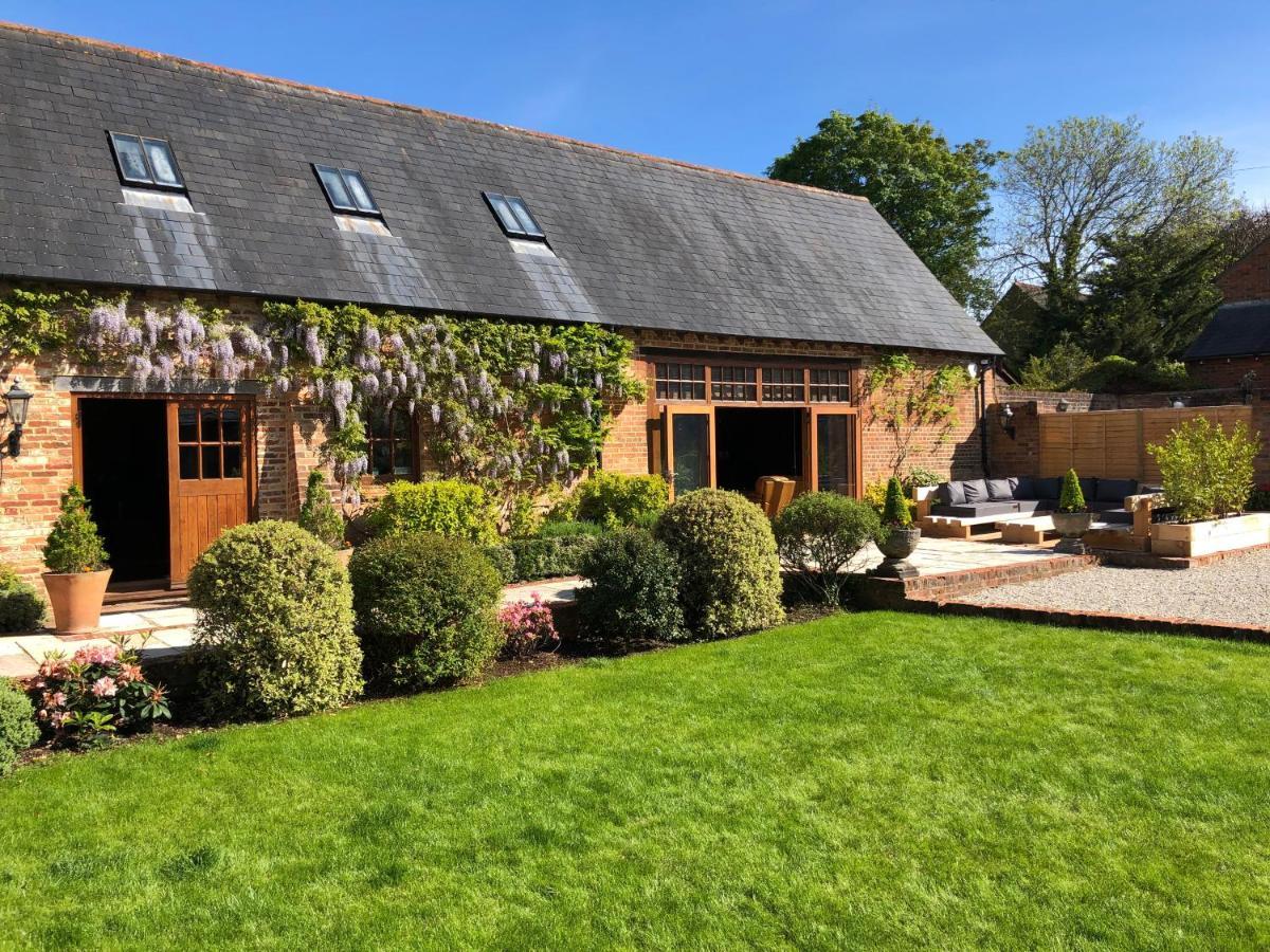 Grade 2 Listed Barn On The Edge Of And The New Forest Holiday home *