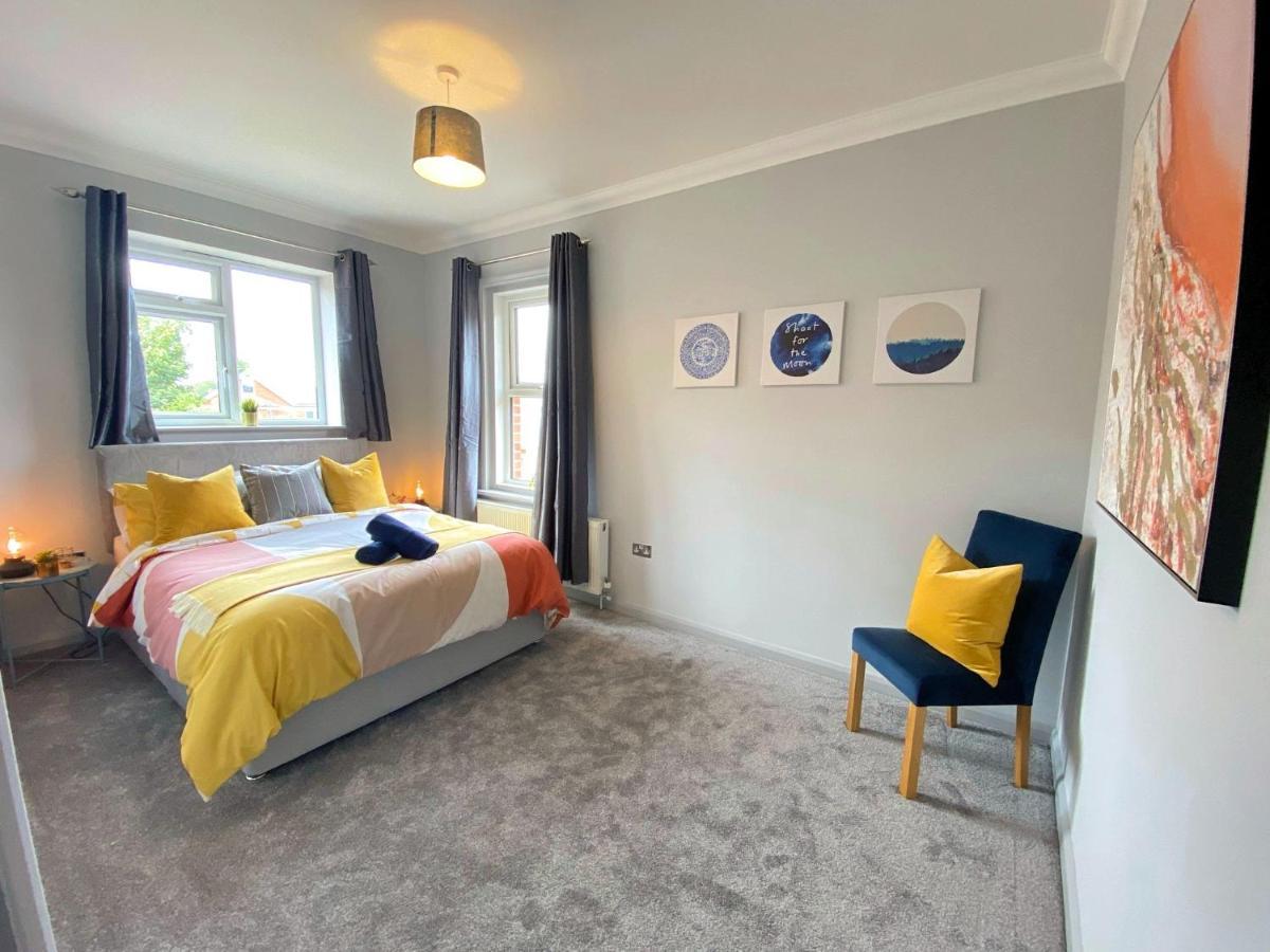 Holiday home Seaside Serenity: 4-bedroom House With Garden *