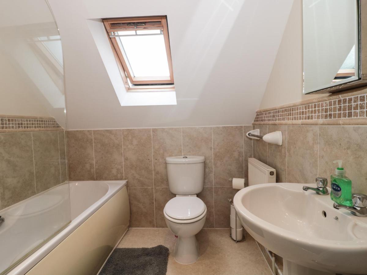 4B Waltham Road *