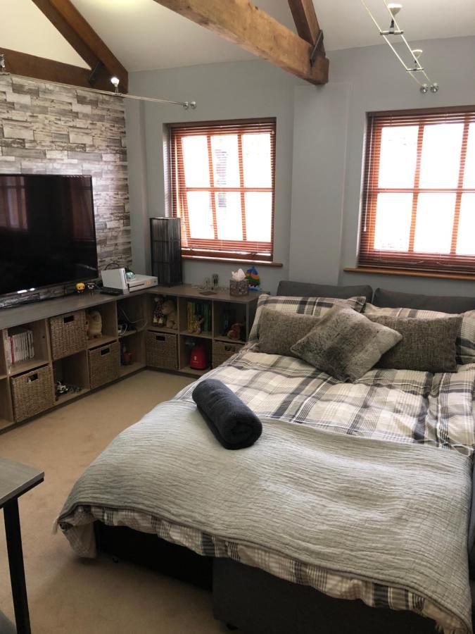 Grade 2 Listed Barn On The Edge Of And The New Forest * Bournemouth