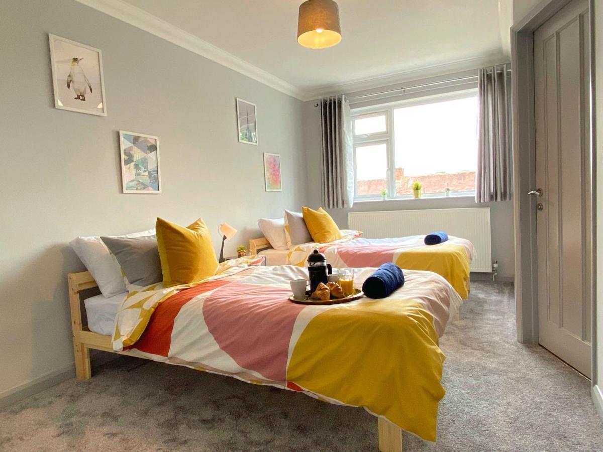 Holiday home Seaside Serenity: 4-bedroom House With Garden *