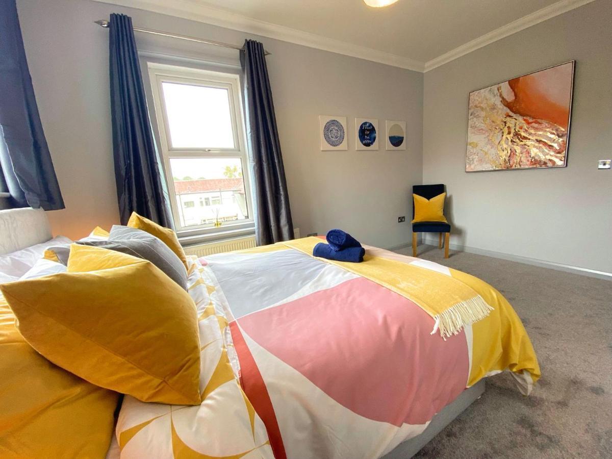 Holiday home Seaside Serenity: 4-bedroom House With Garden *