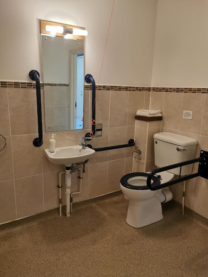The Grove 3* Bournemouth