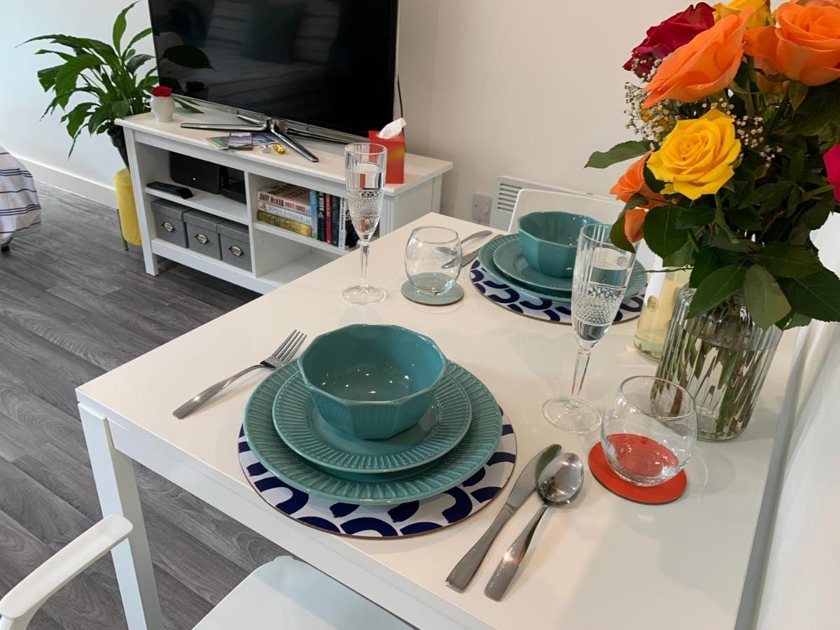 Apartment Nr Town Train Coach Shops Lovely Entire Allows Quiet Good Dogs