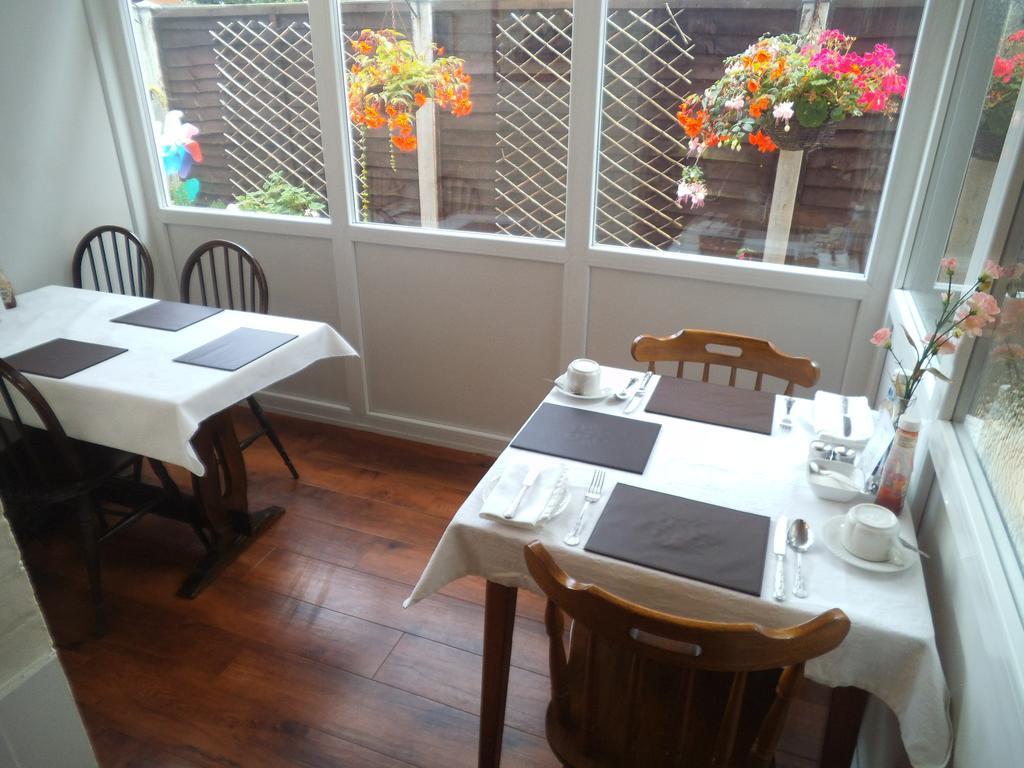 Guest house The Carlton