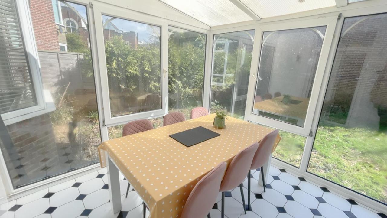 Large 3 Bedroom & 2 Bath - Ground Floor With Parking