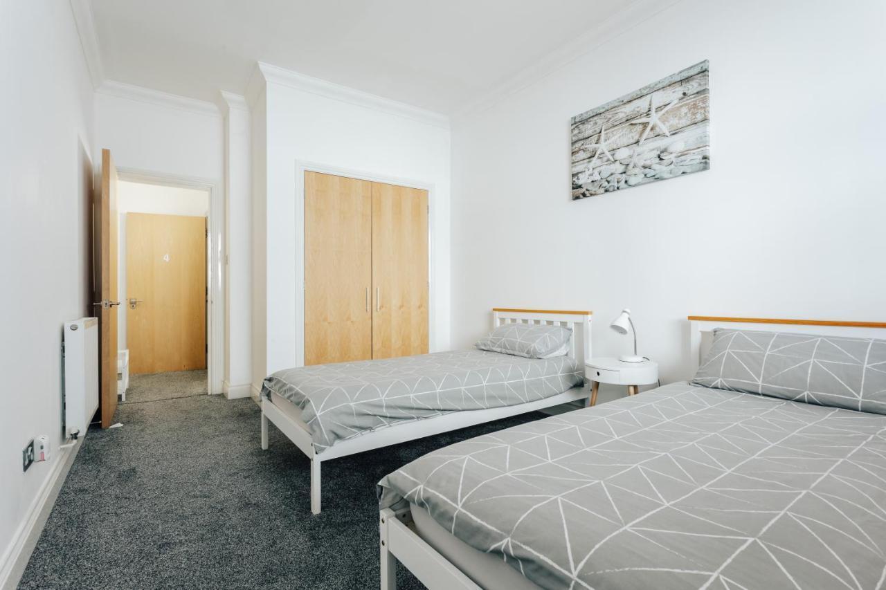 Spacious 2 Bedroom Flat Near And Town Centre Bournemouth