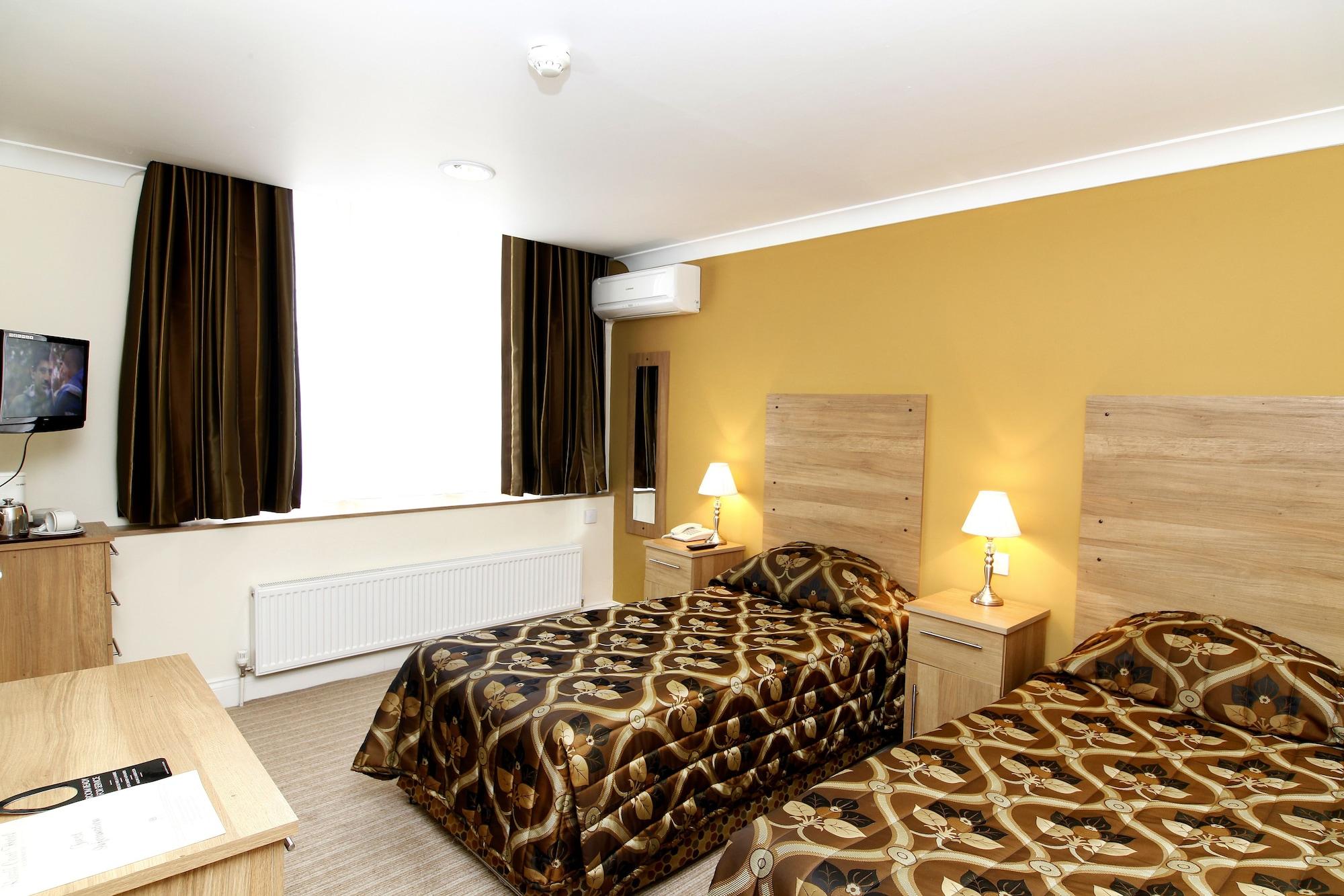 Russell Court 2*