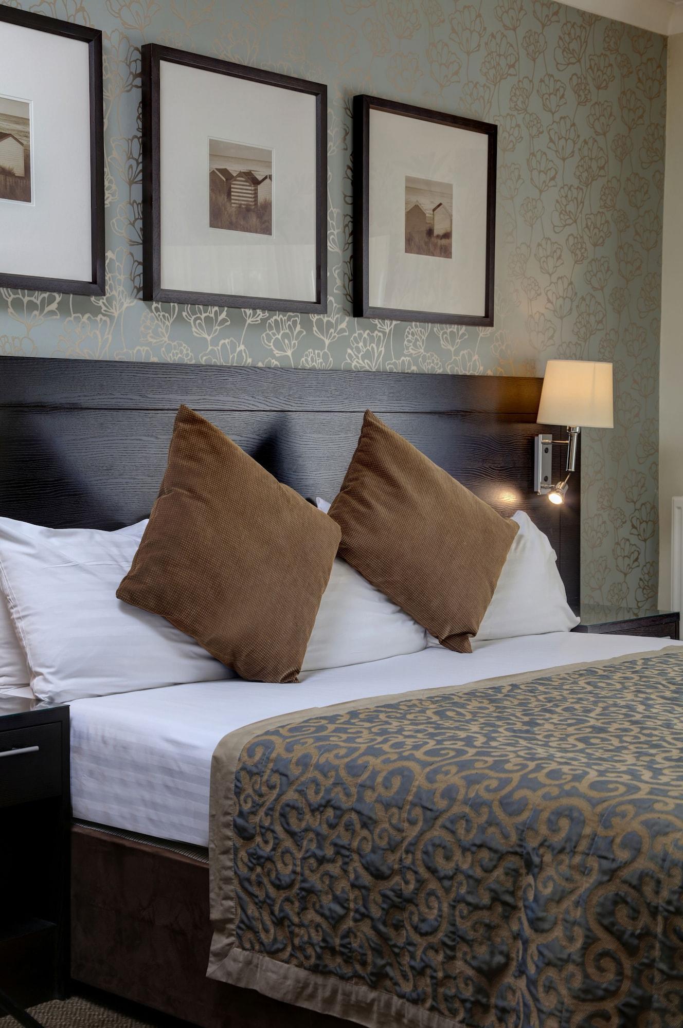 Norfolk Royale Hotel