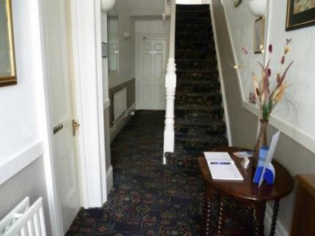 Sandy Bay 3* Bournemouth