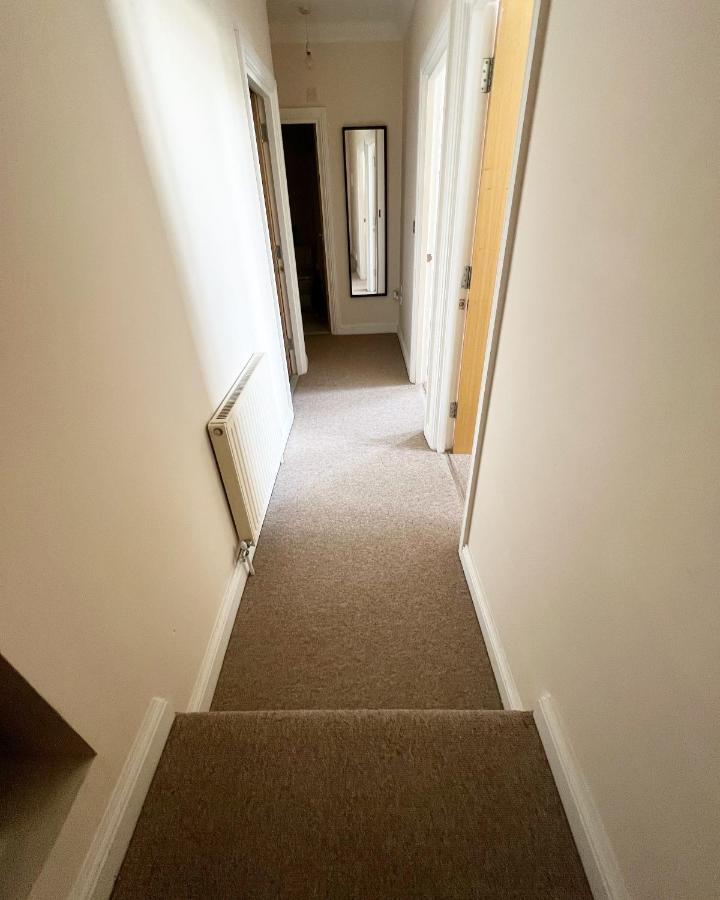 Cosy Town Centre Close To Apartment *