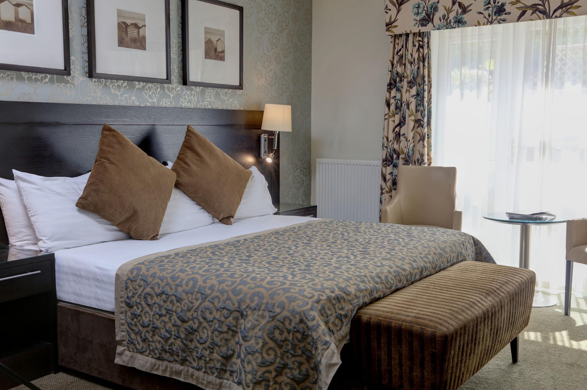 Norfolk Royale Hotel