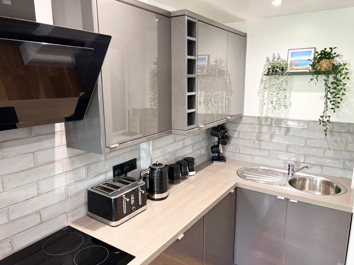 Lovely Apartment, One Minute From And Town. Apartment Bournemouth