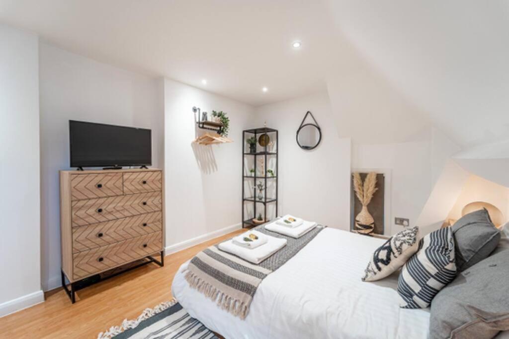 Perfect Couple 1 Bed Cosy Beach Apartment *