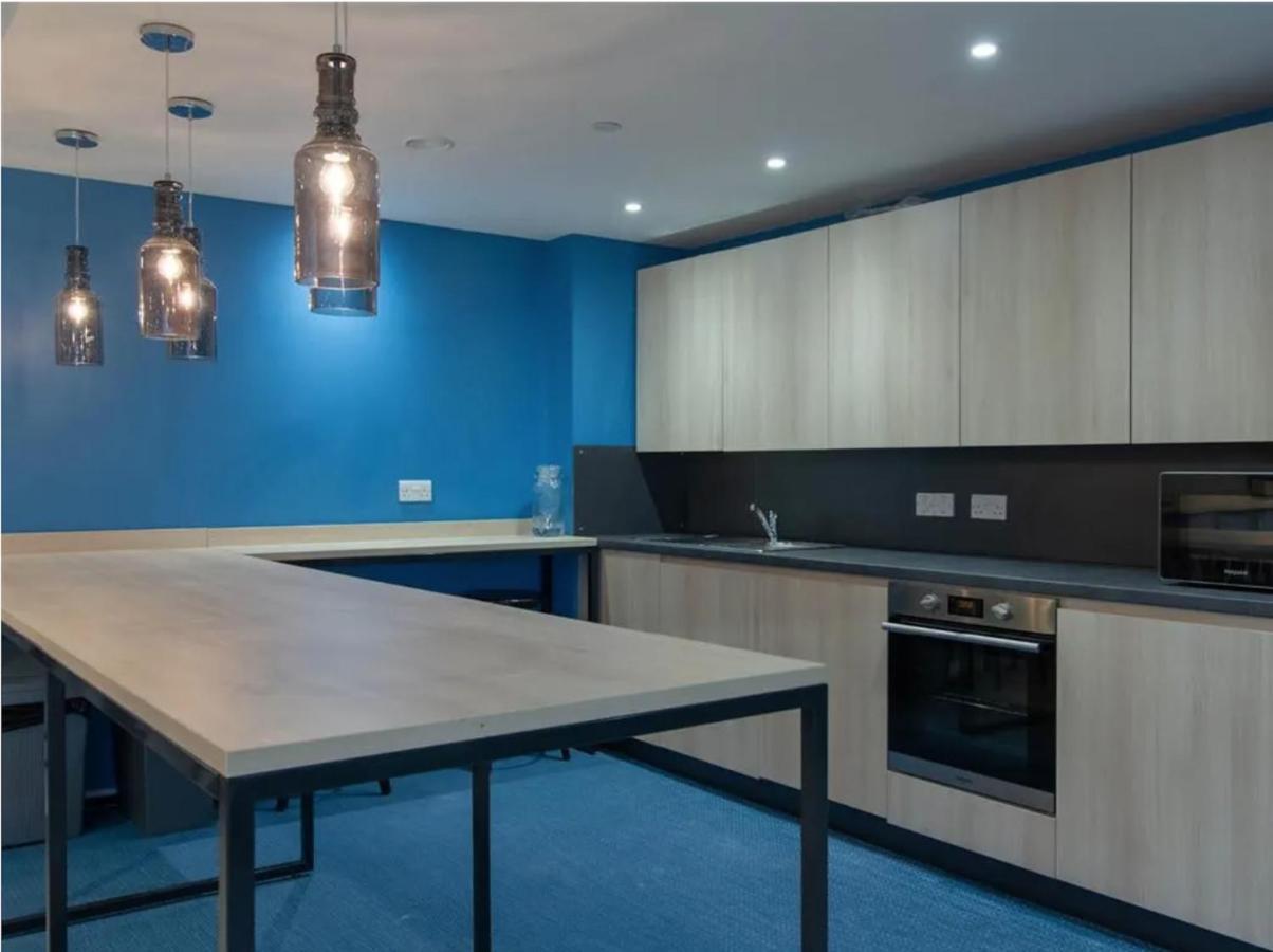 Vibrant Ensuite Rooms, Bournemouth - Sk *