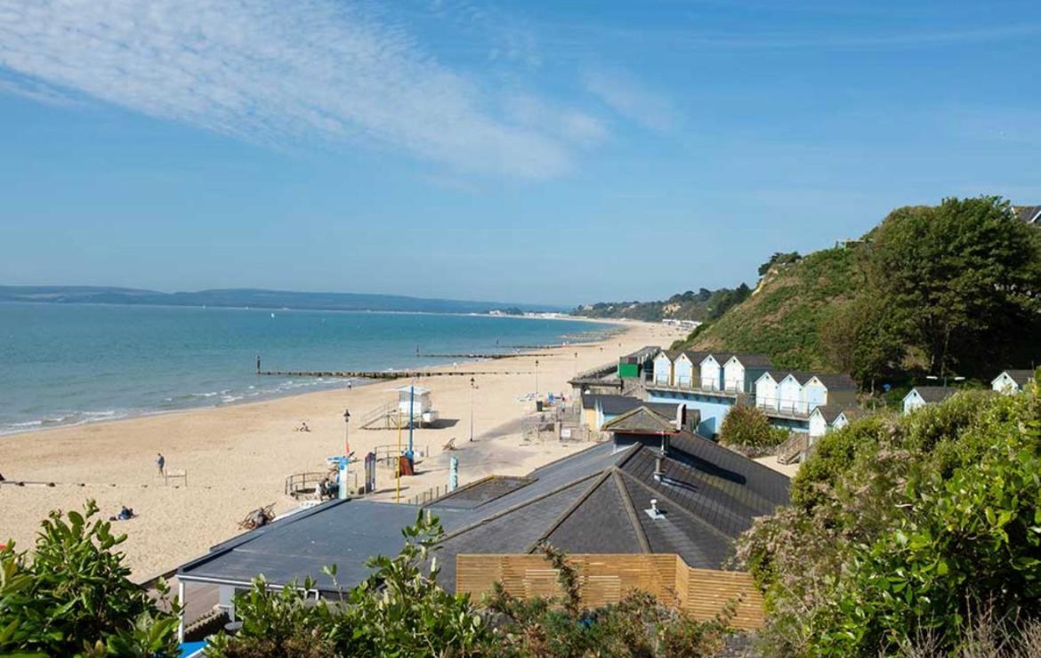 1 Bed With Terrace & Off-road Parking *