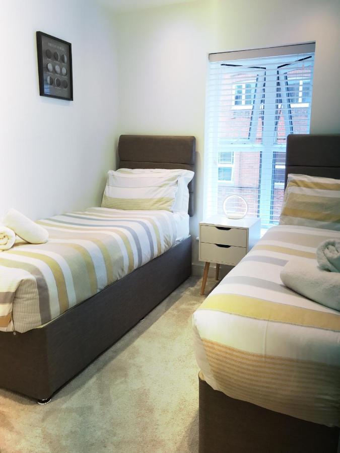 Gild House 2-bedroom Close To Town Centre Apartment