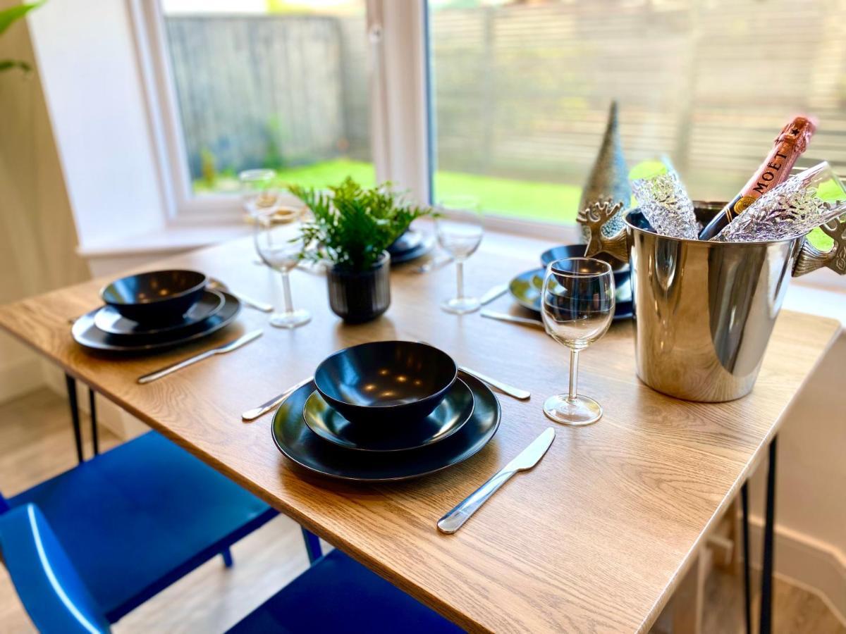 Haven: Stylish 2-bedroom Near Bournemouth's Shore Bournemouth