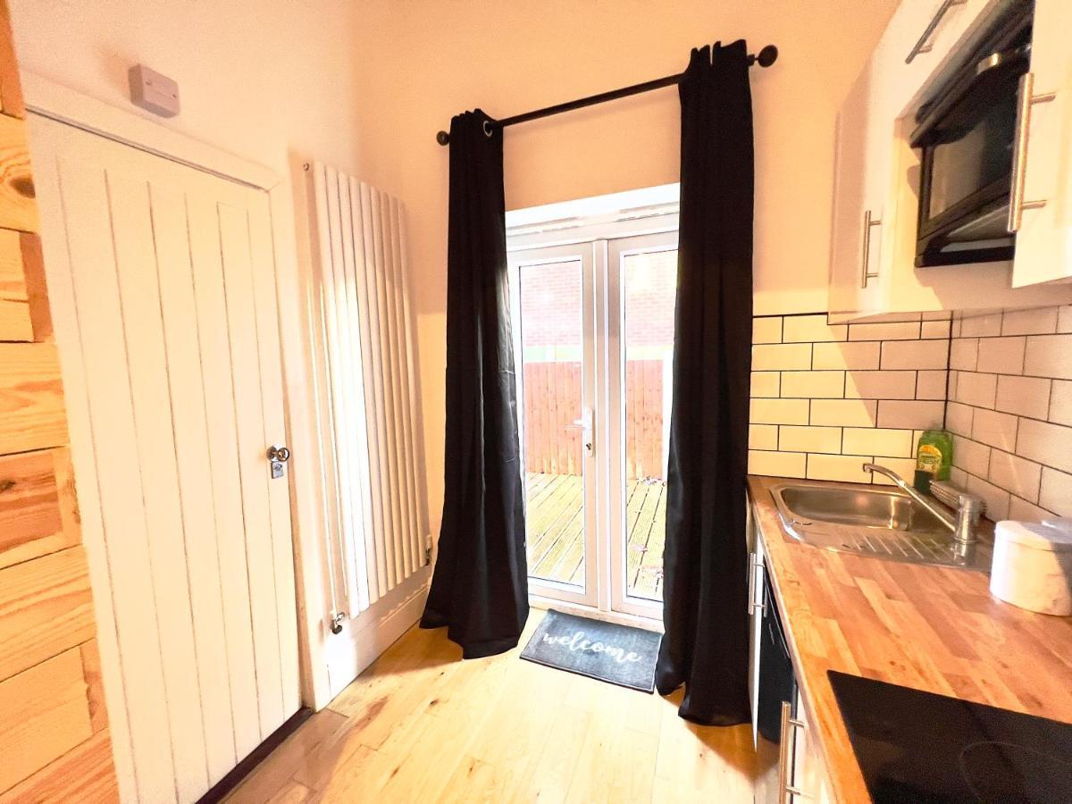 Flat 7, 10 St John's
