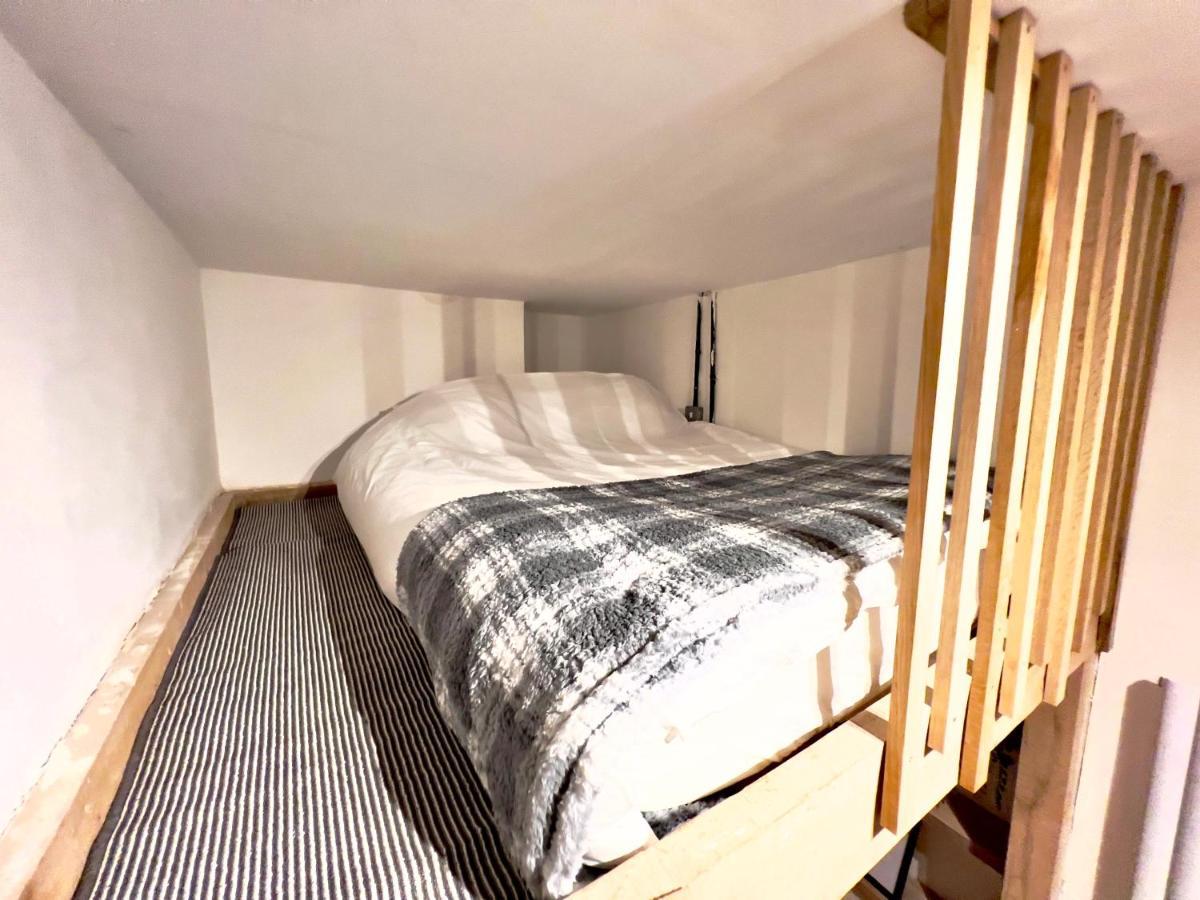 Flat 7, 10 St John's Apartment
