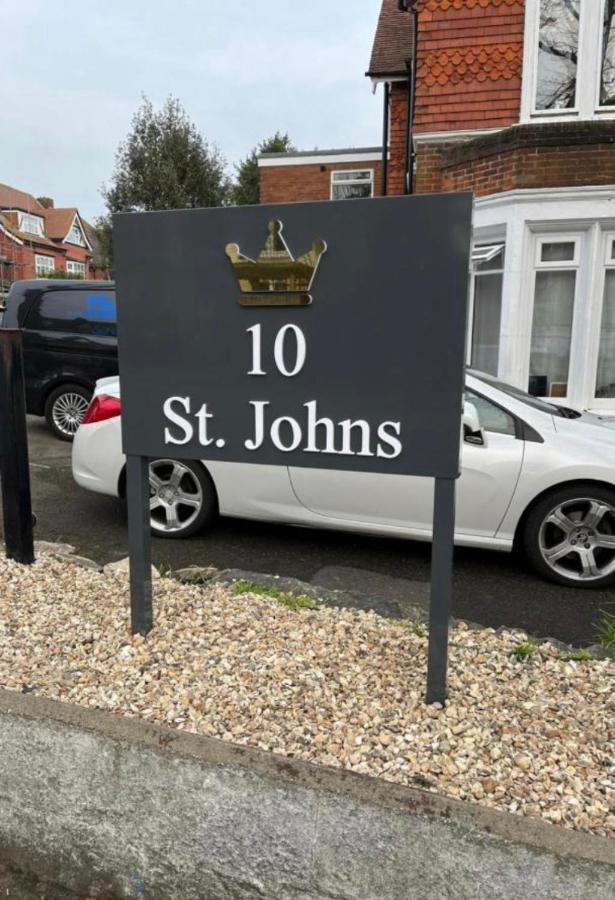 Flat 7, 10 St John's * Bournemouth