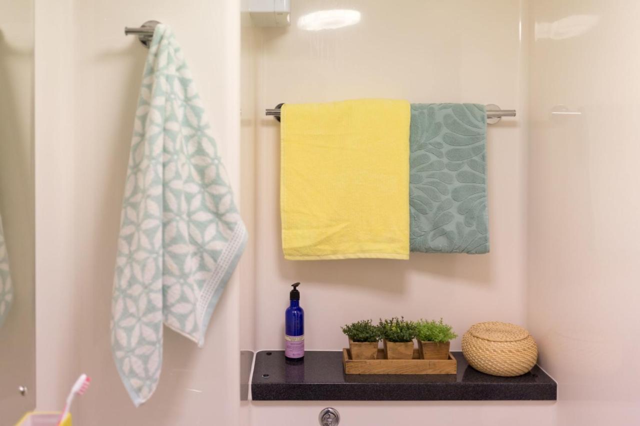 Cosy Private Bedrooms At Dorchester House In Apartment