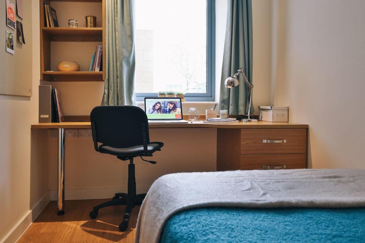 Cosy Private Bedrooms At Dorchester House In Apartment Bournemouth