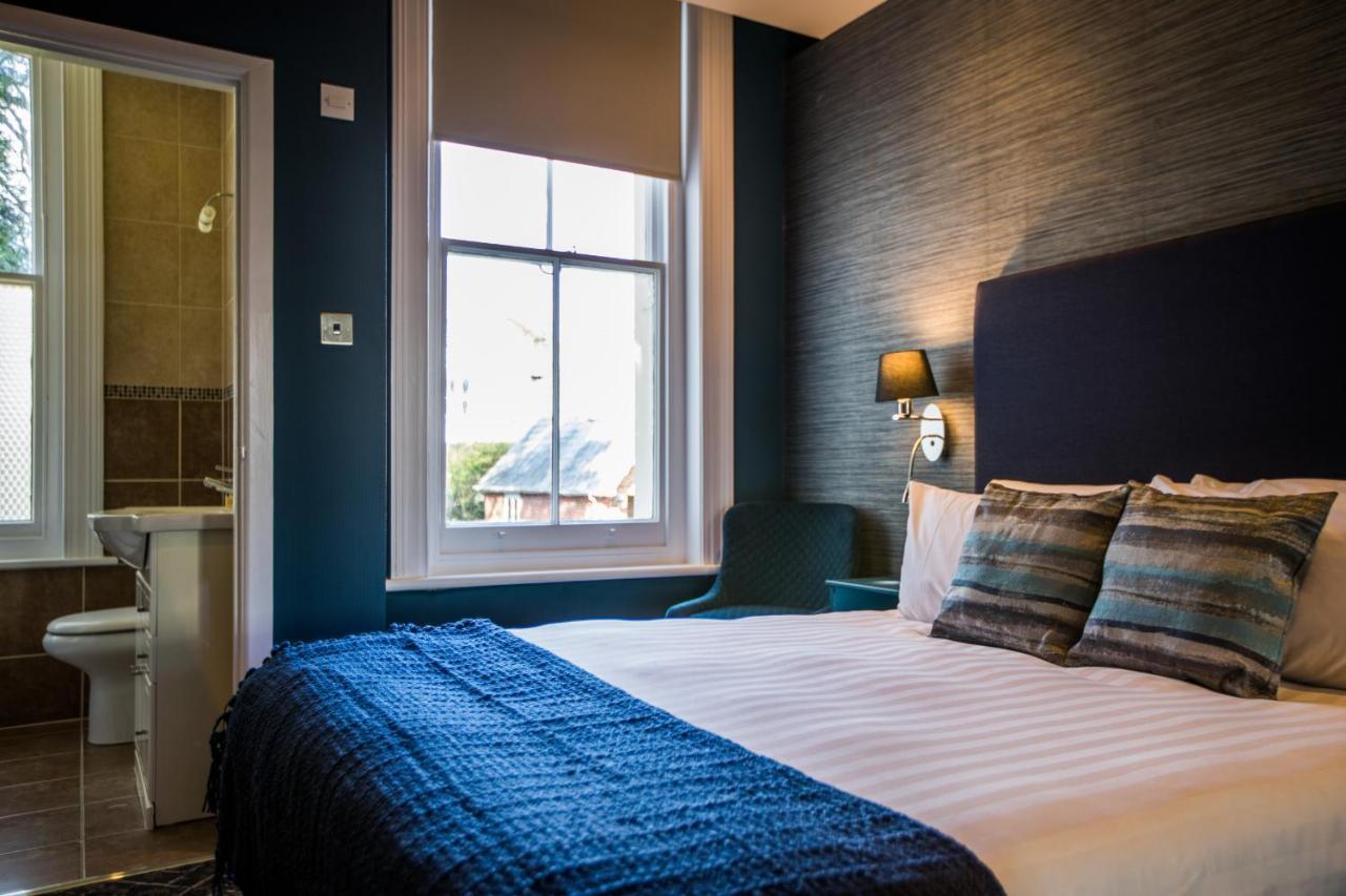 No5 Durley Road - Contemporary Serviced And Hotel 4*