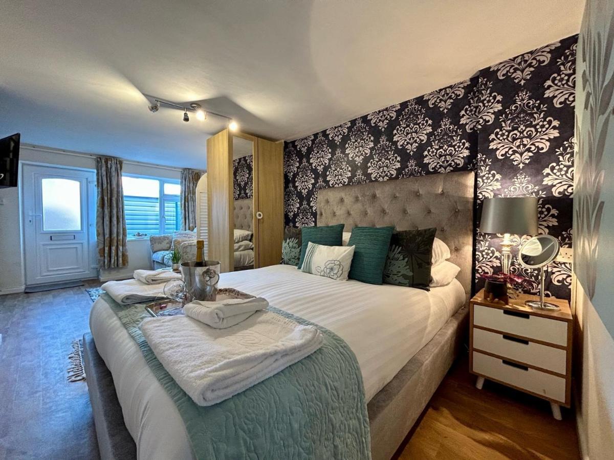 Bournecoast: Lovely Ground Floor Apartment, Near River & Beaches - Fm3001 Apartment Bournemouth