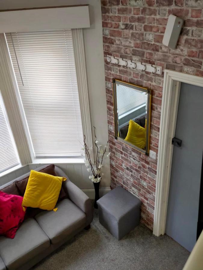 Cute & Cosy Loft-style Studio Close To Beach Apartment *