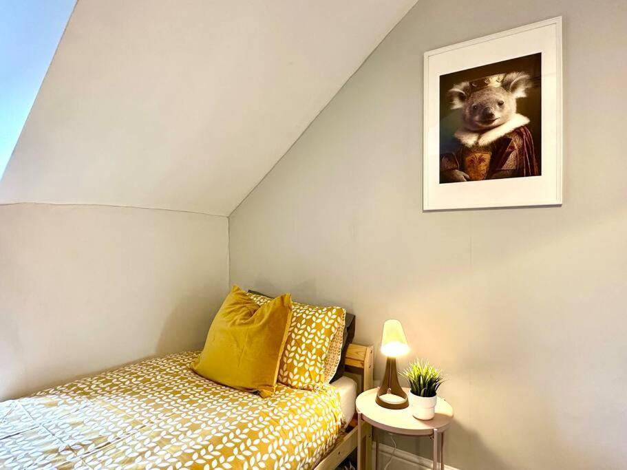 Apartment Coastal Comfort Duplex: Spacious 4-bedroom Near *