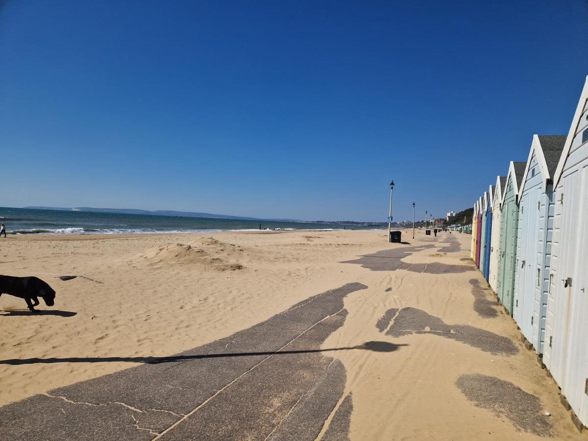 Holiday home Stunning 3 Bedroom Holiday Near The Beach *