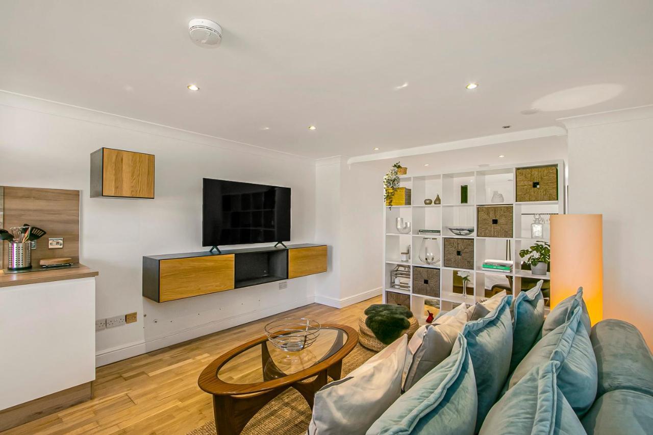 The Annex: Beachfront Luxury With Pet-friendly Patio Holiday home