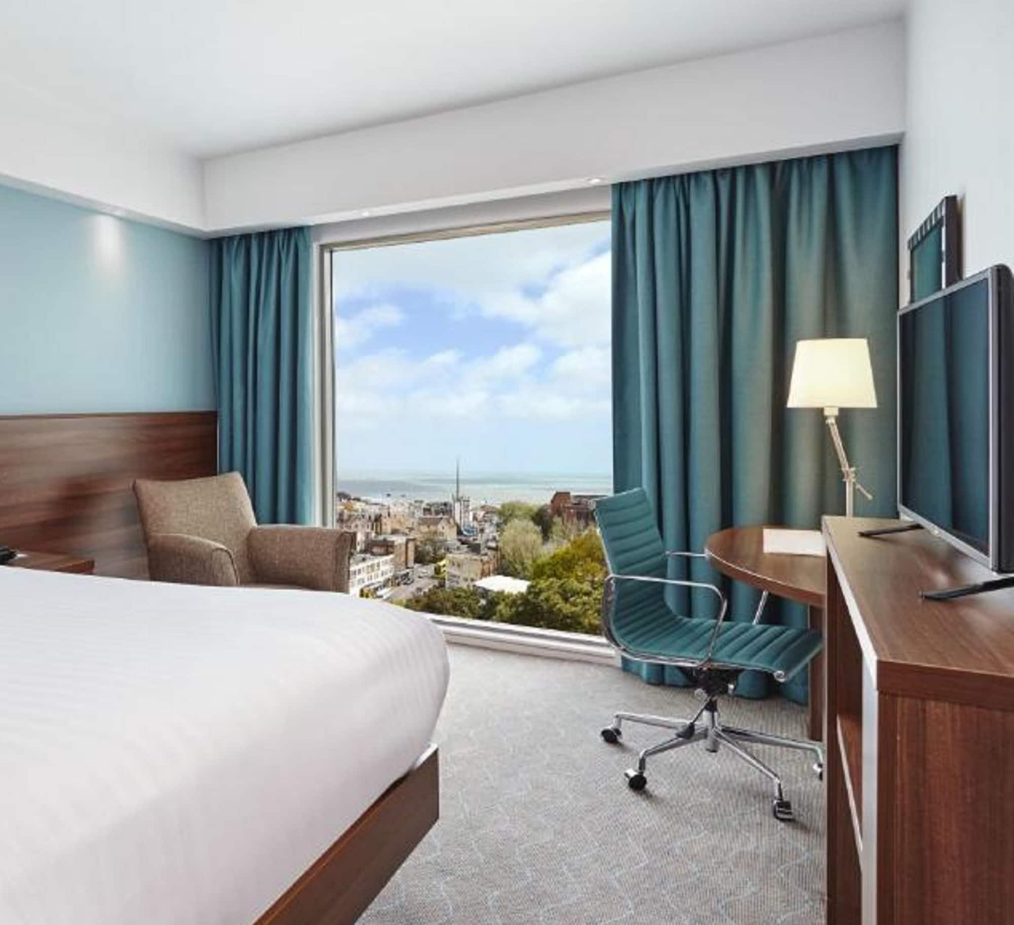 Hampton By Hilton 3*