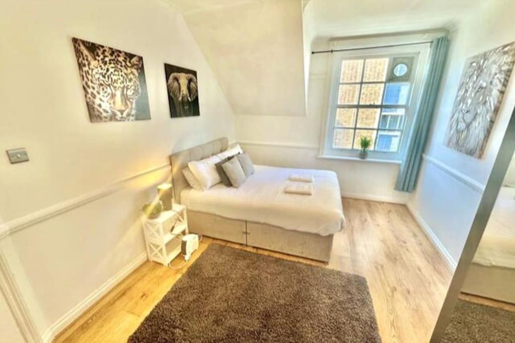 Apartment Roof Terrace Two Bedroom - Walk To Bournemouth