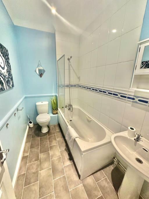 Apartment Roof Terrace Two Bedroom - Walk To Bournemouth