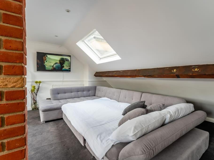Apartment Roof Terrace Two Bedroom - Walk To *